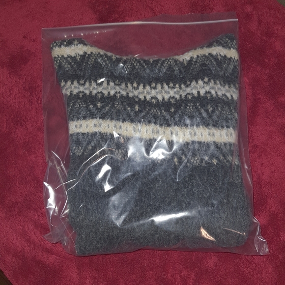 ITS OUR TIME Womens Acrylic Knit Sweater Medium Gray Woven - Picture 11 of 11